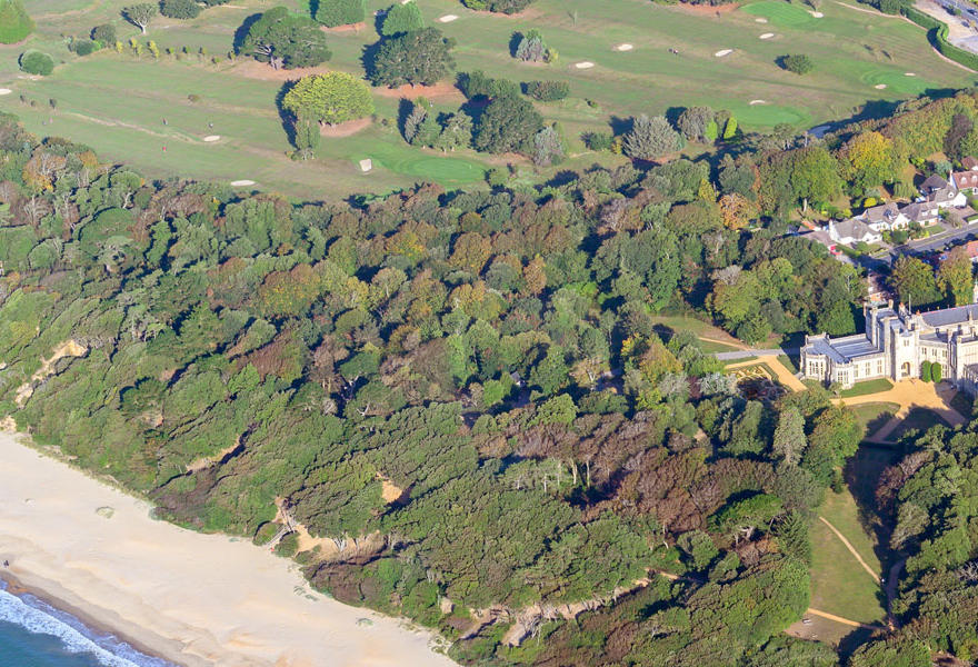 Film Office-Highcliffe Beach - Copyright BCP Tourism