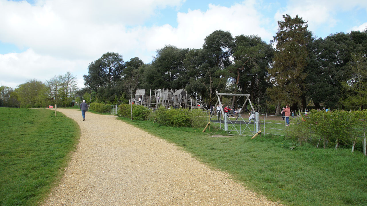 Upton-Lake-and-Upton-Country-Park-28